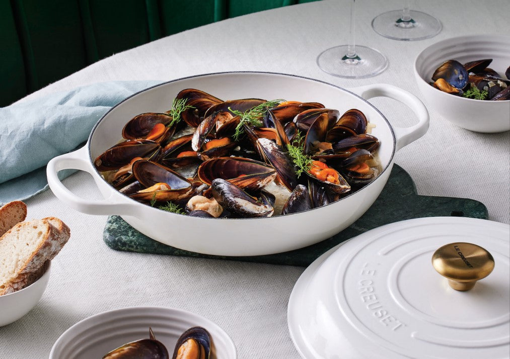 Sparkling Wine and Garlic Mussels