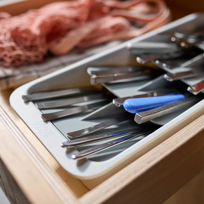 Cutlery tray