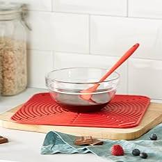 Le Creuset Silicone Counter Protector (7354930692154)