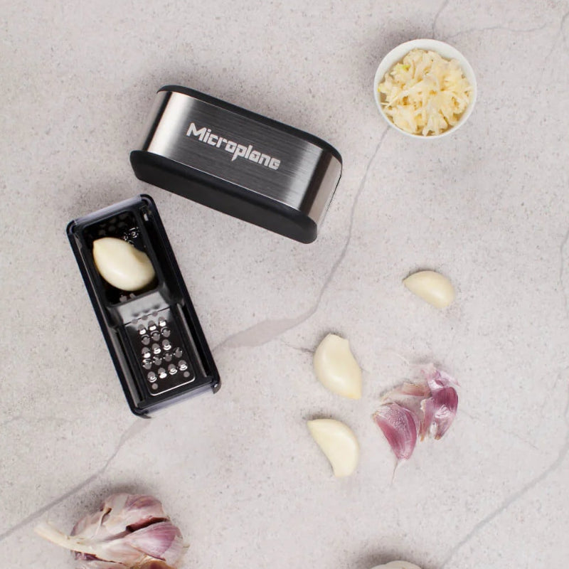 Microplane Garlic Cutter Black