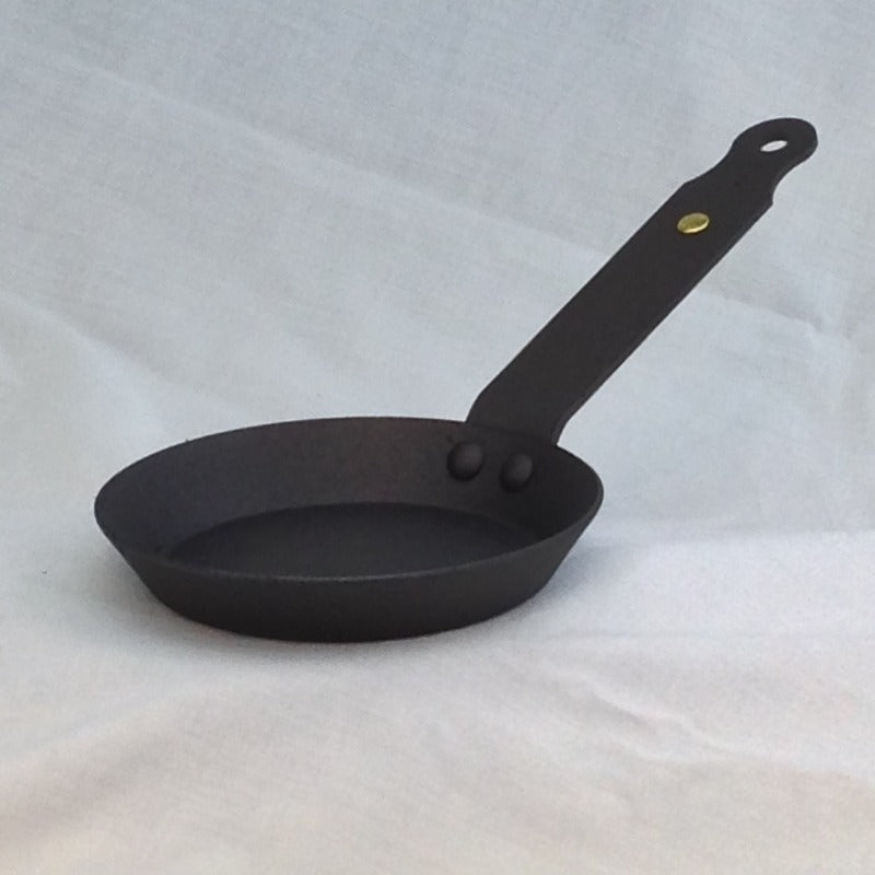 Netherton: Blini Pan 5inch Metal Handle (361072) (6892258852922)