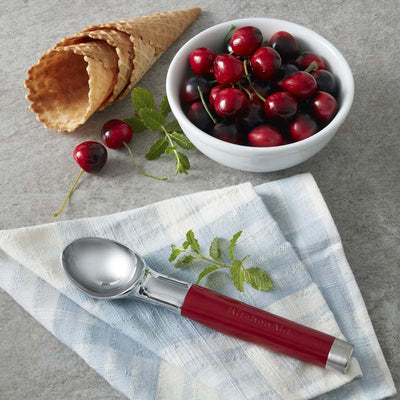 KitchenAid Ice Cream Scoop Empire Red (063477) (7311022882874)