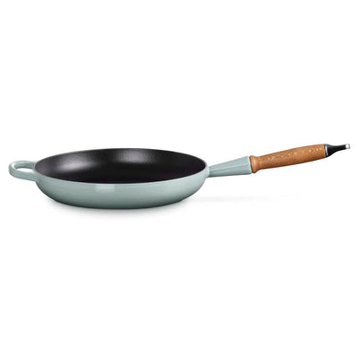 Le Creuset Signature Cast Iron Frying Pan with Wooden Handle (6763354521658)