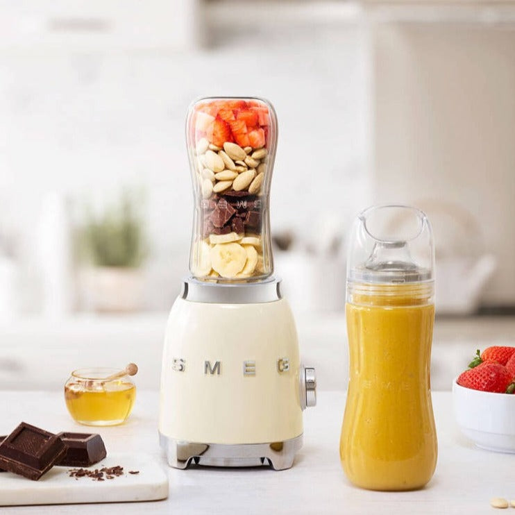 Smeg Personal Blender Cream 2024 (7164723986490)