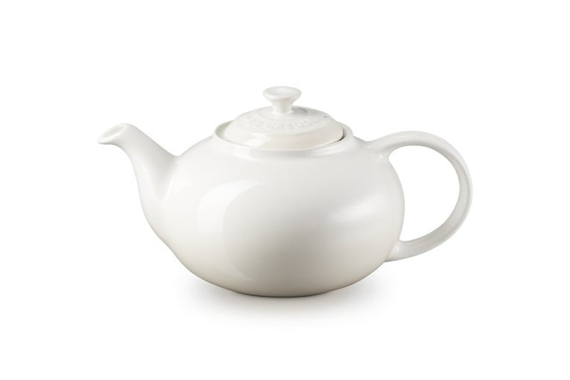 Le Creuset Stoneware Classic Teapot Meringue (4385774927930)